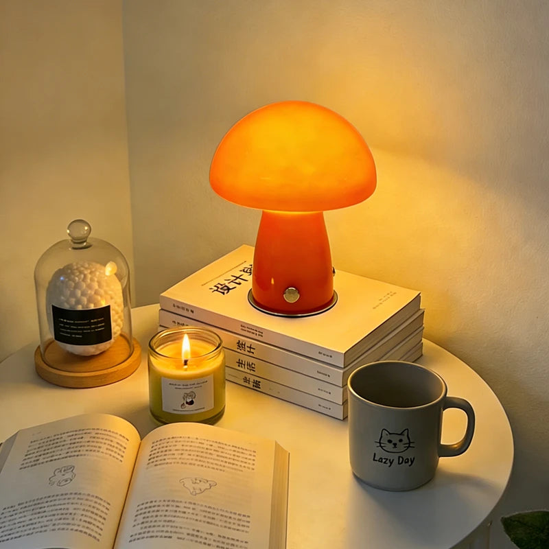 Bauhaus Mid-Century Mushroom Table Lamp Nordic Ins Girls Style High-End Glass Ambient Light for Homestay Showroom Living Room