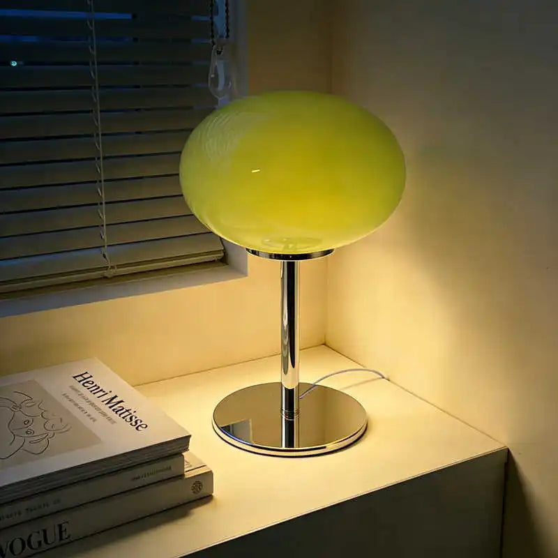 Cream Style Girl's Ins Nordic Table Lamp Vintage Mid Century Creative Design Ambient Lamp,Bedroom Bedside Decorative Night Light