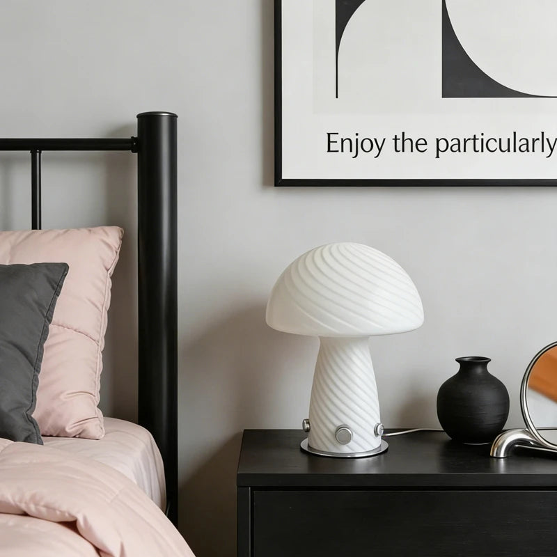 Mid-Century Style Bauhaus Glass Mushroom Table Lamp Ins Girls Version Romantic Ambient Decor Light for Homestay Living Room