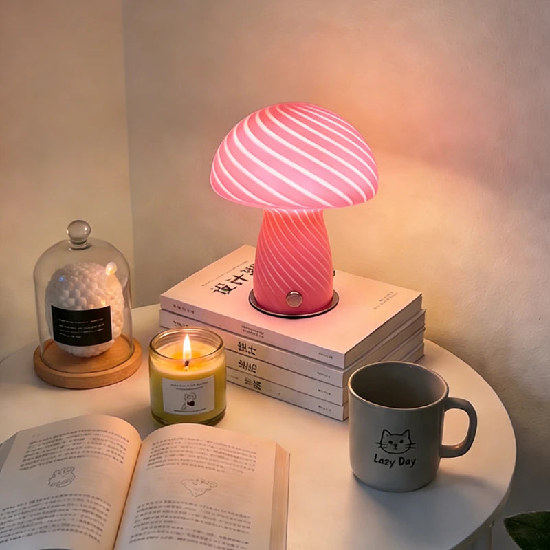 Bauhaus Mid-Century Mushroom Table Lamp Nordic Ins Girls Style High-End Glass Ambient Light for Homestay Showroom Living Room